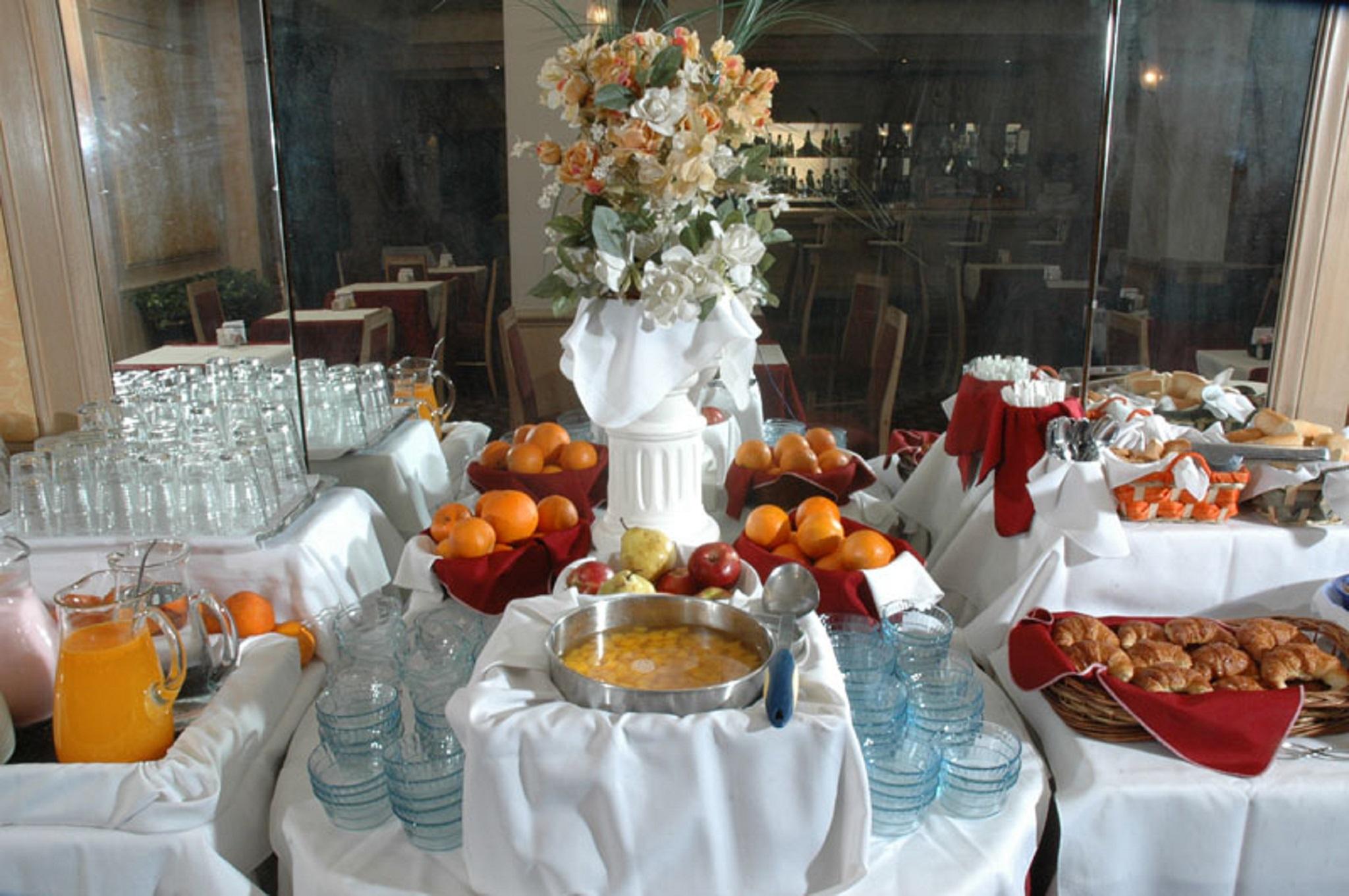 Hotel Napoleon Buenos Aires Esterno foto